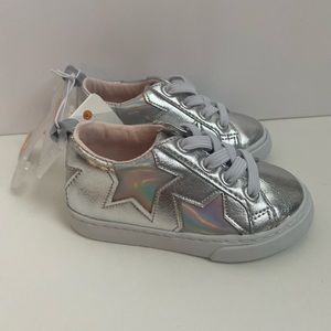 Gymboree girls metallic silver star sneakers